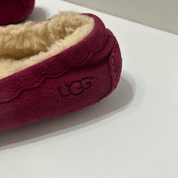 UGG Red Suede Women's Moccasins - Picture 3 of 16